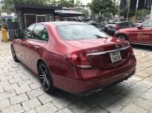 Thanh lý nhanh chiếc Mercedes E300 AMG sản xuất năm 2019, màu đỏ