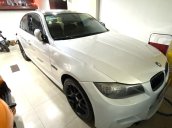 Cần bán BMW 3 Series 320i sản xuất năm 2009, màu trắng, nhập khẩu  