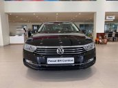 Bán xe Volkswagen Passat Comfort sản xuất năm 2018, màu đen, nhập khẩu nguyên chiếc