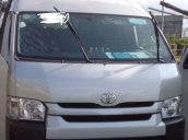 Bán Toyota Hiace đời 2015, màu bạc, giá 390tr