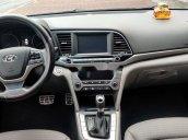Cần bán lại xe Hyundai Elantra 2.0 AT sản xuất năm 2017, màu đen còn mới