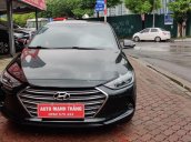 Cần bán lại xe Hyundai Elantra 2.0 AT sản xuất năm 2017, màu đen còn mới
