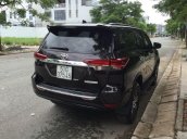 Bán Toyota Fortuner năm sản xuất 2017, màu đen còn mới