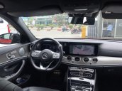 Thanh lý nhanh chiếc Mercedes E300 AMG sản xuất năm 2019, màu đỏ