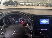 Bán ô tô Mitsubishi Outlander đời 2017, màu đen, nhập khẩu còn mới