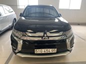 Bán ô tô Mitsubishi Outlander đời 2017, màu đen, nhập khẩu còn mới