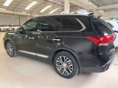 Cần bán lại xe Mitsubishi Outlander sản xuất 2017, xe nhập còn mới, giá 719tr