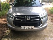 Bán xe Toyota Innova 2017, màu xám còn mới giá cạnh tranh