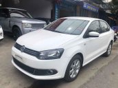 Xe Volkswagen Polo năm 2014, màu trắng, nhập khẩu nguyên chiếc còn mới giá cạnh tranh