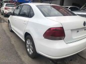 Xe Volkswagen Polo năm 2014, màu trắng, nhập khẩu nguyên chiếc còn mới giá cạnh tranh