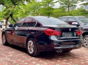 Cần bán gấp BMW 3 Series 320i sản xuất 2018, màu đen, xe nhập