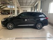 Cần bán lại xe Mitsubishi Outlander sản xuất 2017, xe nhập còn mới, giá 719tr