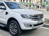 Cần bán xe Ford Everest Biturbo đời 2019, màu trắng, như mới