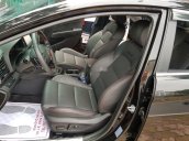 Bán ô tô Hyundai Elantra AT sản xuất 2018 chính chủ, xe còn mới chạy tốt