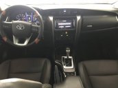 Cần bán lại xe Toyota Fortuner 2.4G năm 2019, xe còn đẹp như mới, giao nhanh