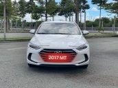 Bán Hyundai Elantra MT sản xuất  2017 , xe còn mới, giá thấp, gia đình sử dụng