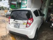 Cần bán lại xe Chevrolet Spark đời 2016, màu trắng, nhập khẩu nguyên chiếc  