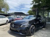 Thanh lý hàng trưng bày chiếc Mercedes-Benz C300 AMG, màu đen, giao nhanh