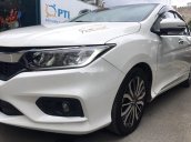 Cần bán lại xe Honda City năm sản xuất 2017, màu trắng còn mới