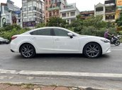 Cần bán lại xe Mazda 6 2.5 Prenium sx 2017, màu trắng còn mới