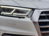 Bán xe Audi Q5 sản xuất năm 2017, màu trắng, nhập khẩu nguyên chiếc còn mới 