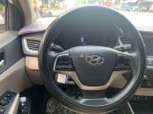 Cần bán Hyundai Accent năm sản xuất 2019, màu trắng còn mới 