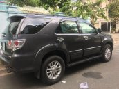 Cần bán gấp Toyota Fortuner năm 2013, màu xám, xe gia đình, giá cạnh tranh