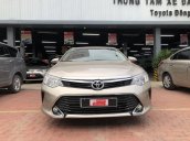 Bán ô tô Toyota Camry LE 2017, giá siêu lướt