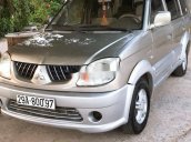 Cần bán lại xe Mitsubishi Jolie năm 2004, màu bạc còn mới 