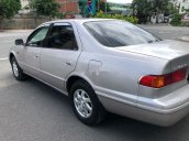 Xe Toyota Camry năm 2001 còn mới, 258 triệu