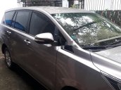 Cần bán gấp Toyota Innova đời 2017, màu xám còn mới