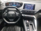 Bán Peugeot 3008 đời 2018, màu đen còn mới, 865 triệu