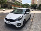 Bán Kia Rondo 2.0GAT đời 2017, màu trắng 