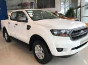 Ford Ranger XLS tặng nắp thùng, BHVC, tiền mặt