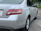 Bán Toyota Camry sản xuất năm 2010, màu bạc, nhập khẩu nguyên chiếc còn mới