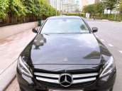 Bán Mercedes sản xuất 2018, màu đen còn mới