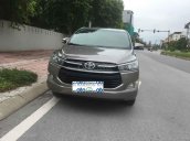 Cần bán gấp Toyota Innova sản xuất 2016, màu xám còn mới