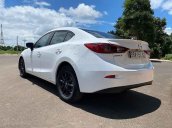 Bán xe Mazda 3 năm 2017, màu trắng, giá chỉ 575 triệu