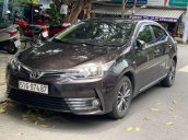 Cần bán lại xe Toyota Corolla Altis 1.8G CVT 2019, màu nâu  