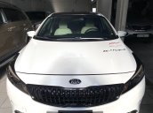 Cần bán Kia Cerato sản xuất năm 2018 còn mới