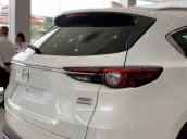 Bán Mazda CX-8 Premium năm sản xuất 2020, màu trắng, giảm giá sâu