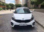 Bán Kia Rondo 2.0GAT đời 2017, màu trắng 