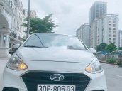 Bán Hyundai Grand i10 năm sản xuất 2018, màu trắng chính chủ, giá 300tr