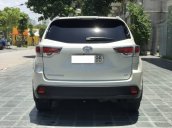 Cần bán gấp Toyota Highlander LE 2.7 năm sản xuất 2015, màu trắng, nhập khẩu nguyên chiếc