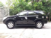 Bán ô tô Toyota Fortuner năm sản xuất 2010, màu đen còn mới 