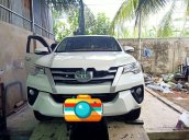 Bán Toyota Fortuner 2017, màu trắng, nhập khẩu nguyên chiếc xe gia đình