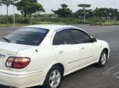 Cần bán xe Nissan Sunny đời 2002, màu trắng còn mới 