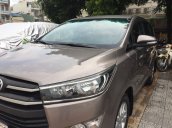 Cần bán xe Toyota Innova năm sản xuất 2016, màu xám