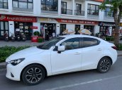 Cần bán Mazda 2 1.5AT sản xuất năm 2016, màu trắng chính chủ, giá tốt