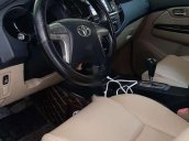 Cần bán Toyota Fortuner sản xuất năm 2014, màu bạc chính chủ